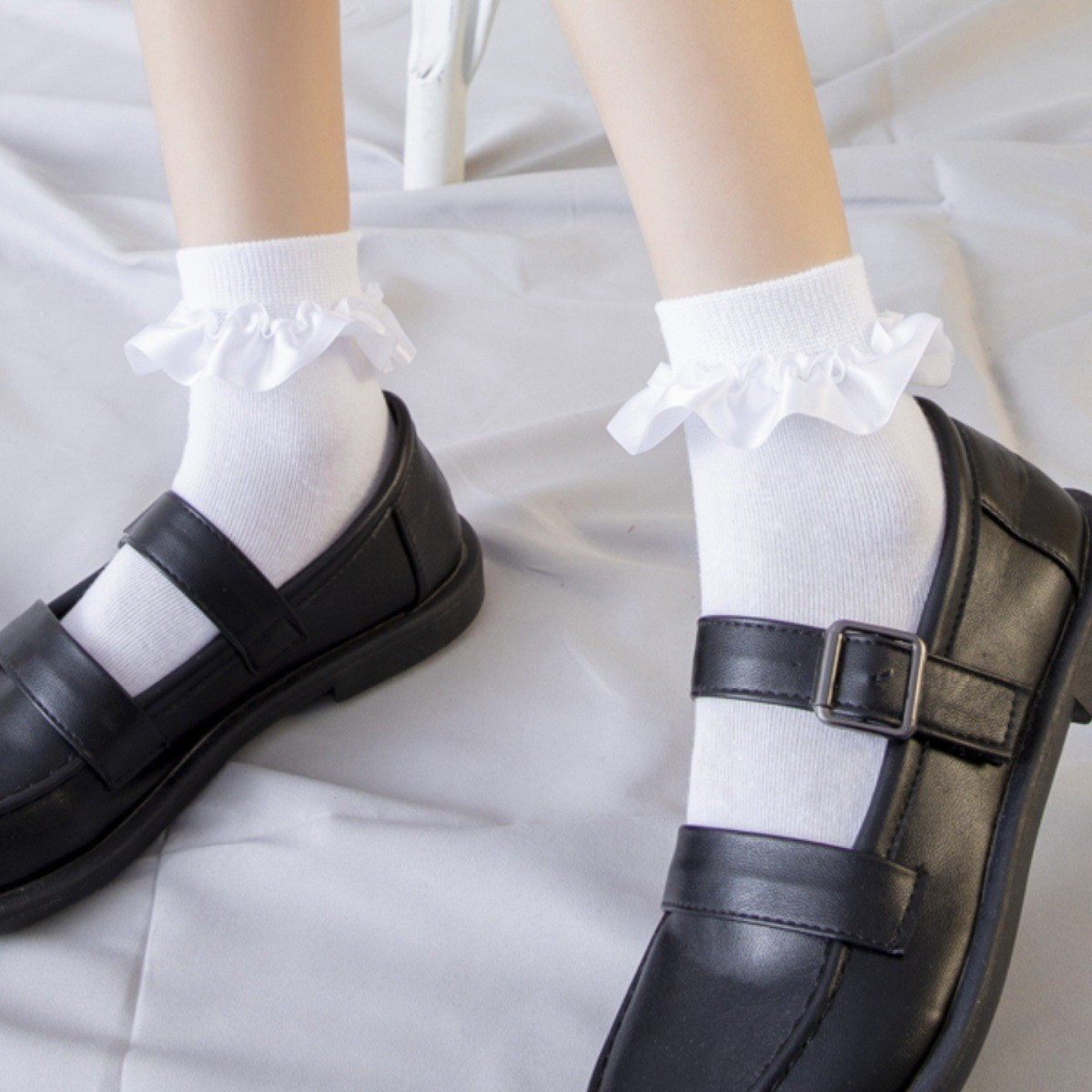 日系绑带Lolita结花边纯白色中筒蕾丝软妹春JK百搭可爱薄款袜