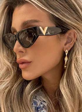 黑白个性墨镜新款复古摩登走秀太阳眼镜潮流个性纹