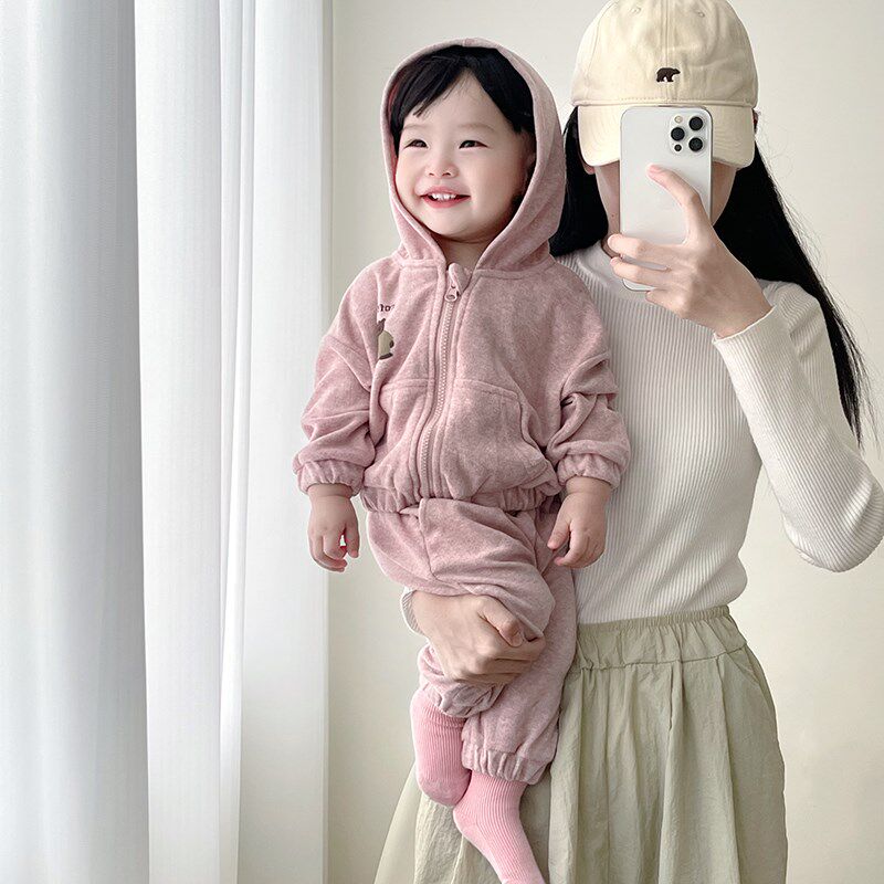 韩国女童春秋装衣服男宝宝洋气棒球服套装婴幼儿休闲连帽上衣长裤