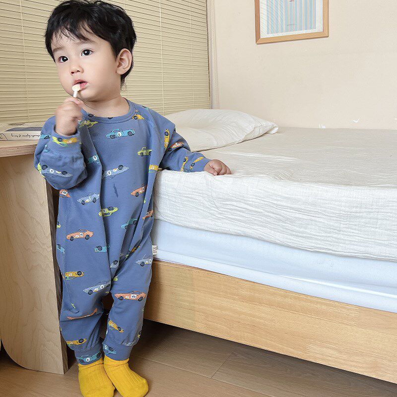 宝宝连体睡衣防着凉秋季男童2春秋纯棉一岁半婴儿连身衣3儿童睡袋