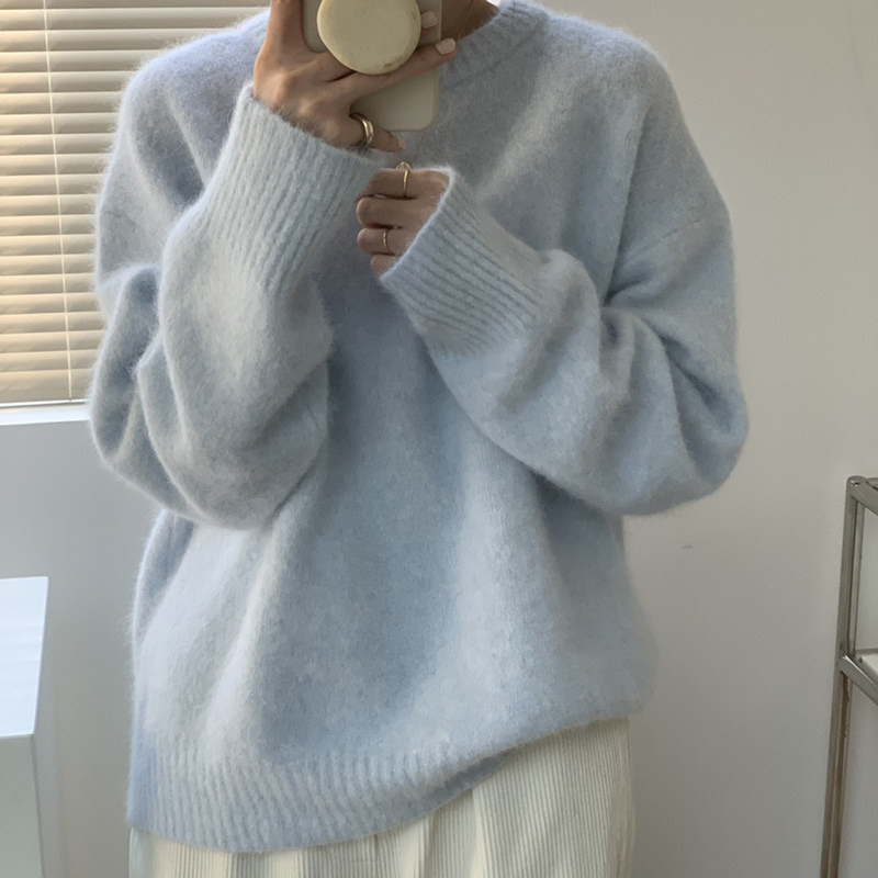 温柔浣熊绒圆领毛衣女宽松外穿秋冬慵懒风套头蓝色软糯打底针织衫