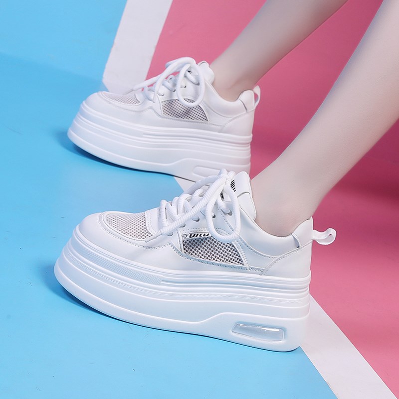 8CM增高小白鞋女2025新款夏季网面透气女鞋轻便百搭休闲松糕鞋