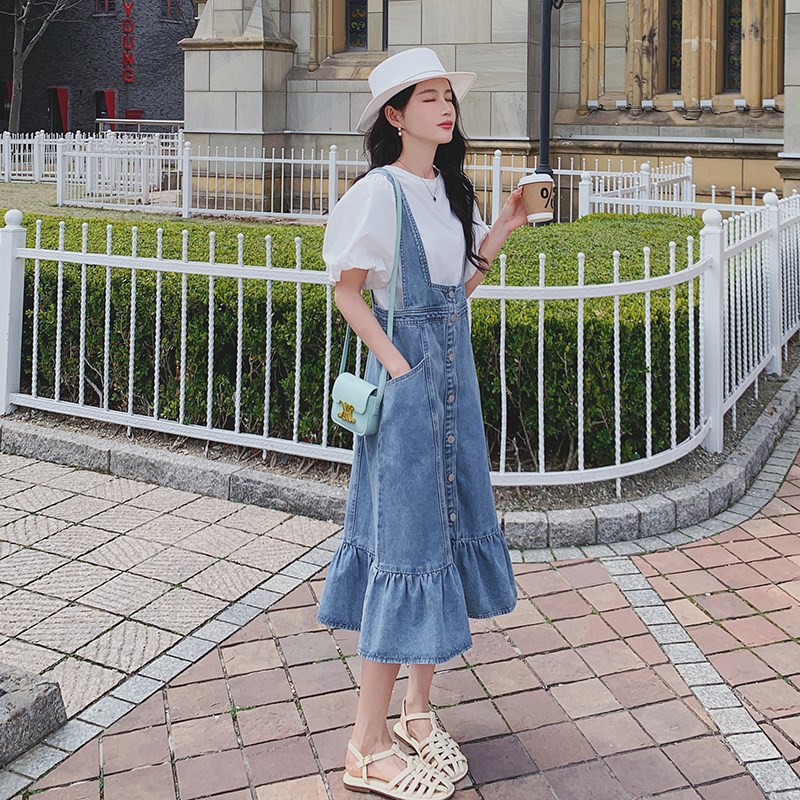 设计感牛仔背带裙套装女夏季2024年新款韩版T恤鱼尾连衣裙两件套