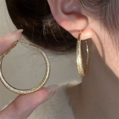 银针耳圈女金色耳环轻奢气质时尚