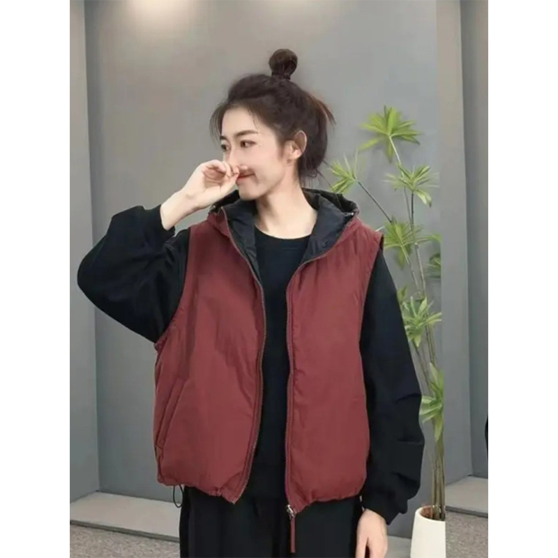 两面穿夹棉连帽马甲女