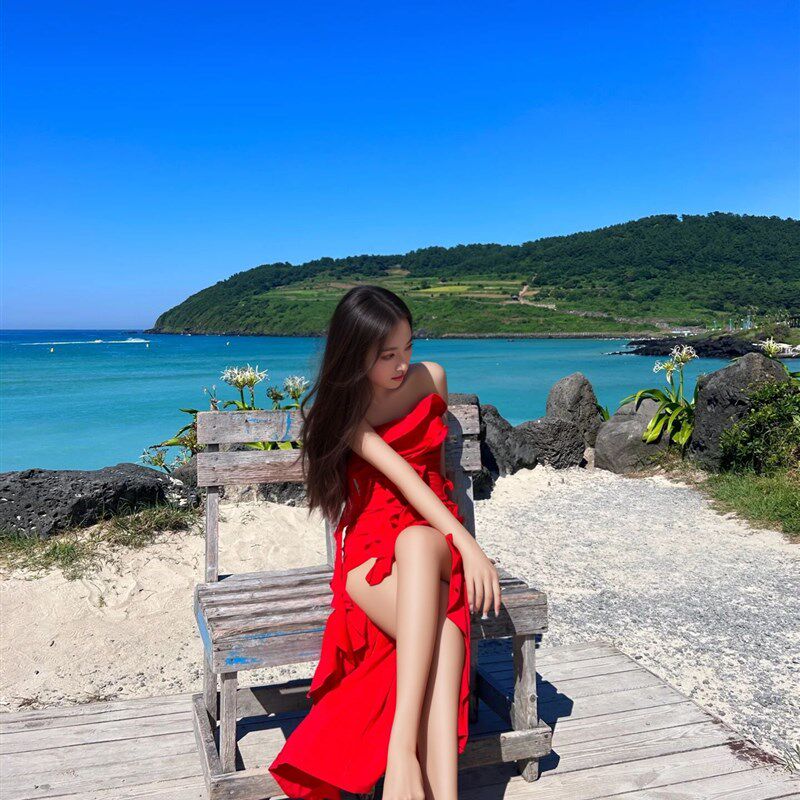 新品红色抹胸连衣裙大露背荷叶边三亚拍照沙O滩裙女海边度假超仙