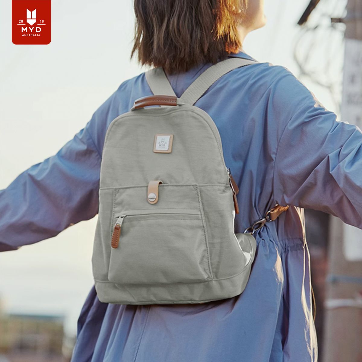 轻便双肩包女小型旅行包通勤运动徒步背包斜挎包三用包旅游包夏天