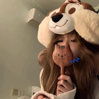 u型枕连帽护颈枕脖子花栗鼠长途旅行飞机枕戴帽雪莉玫饼饼女便携