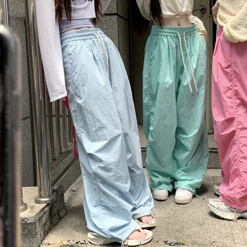 Solid color pleated straight leg pants woman纯色褶皱直筒长裤
