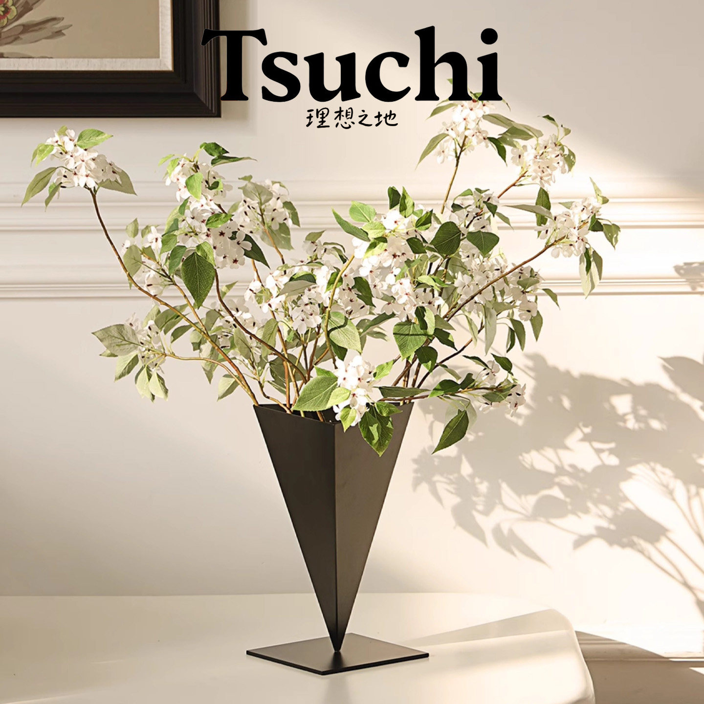 现代三角形铁艺花瓶黑色水培客厅民宿酒店玄关装饰品插花器摆件