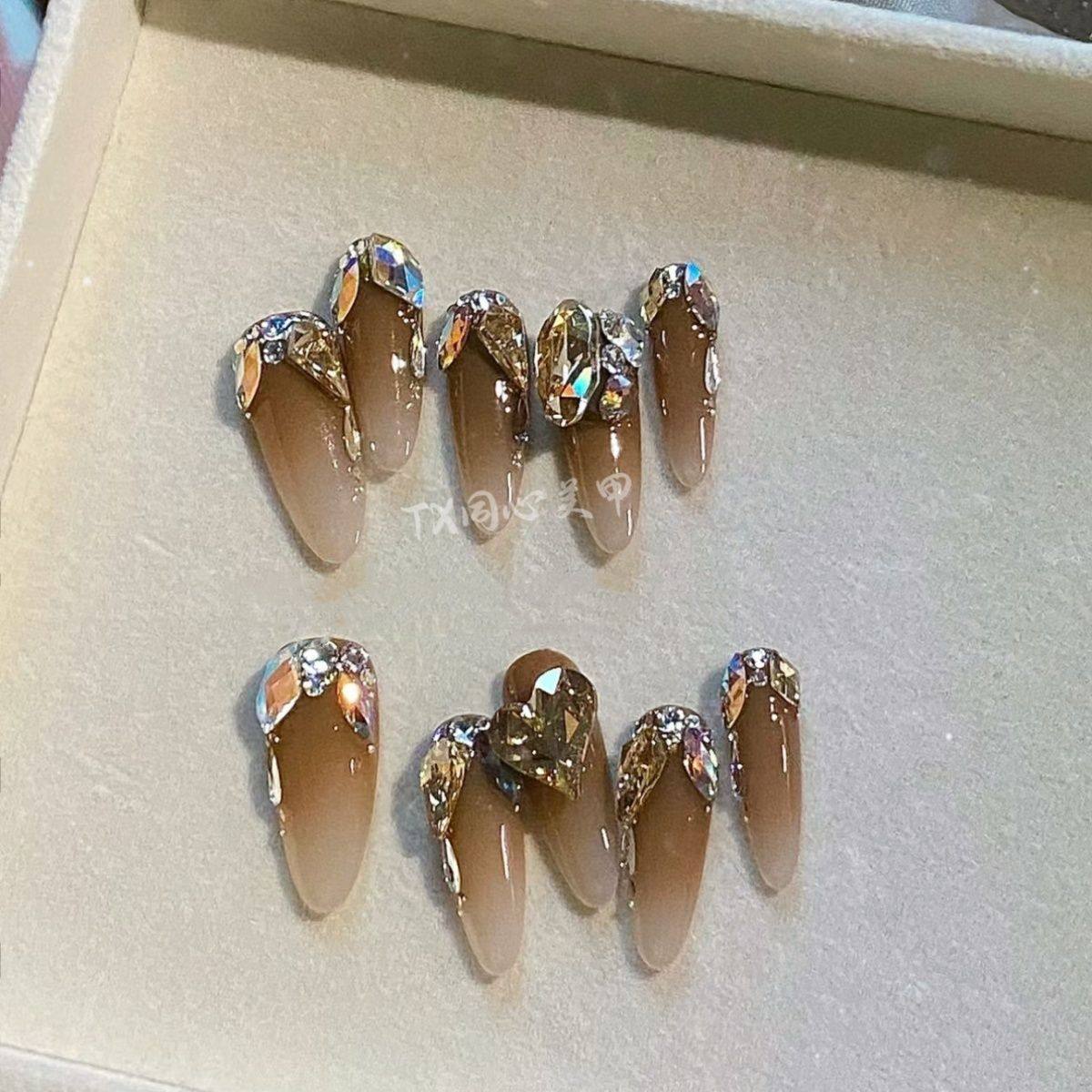 轻奢锅盔满钻琥珀棕渐变美甲贴片纯手工假指甲贴穿戴甲片成品可拆,彩妆/香水/美妆工具,美甲工具,淘宝优惠券,粉丝福利购,淘宝优惠卷