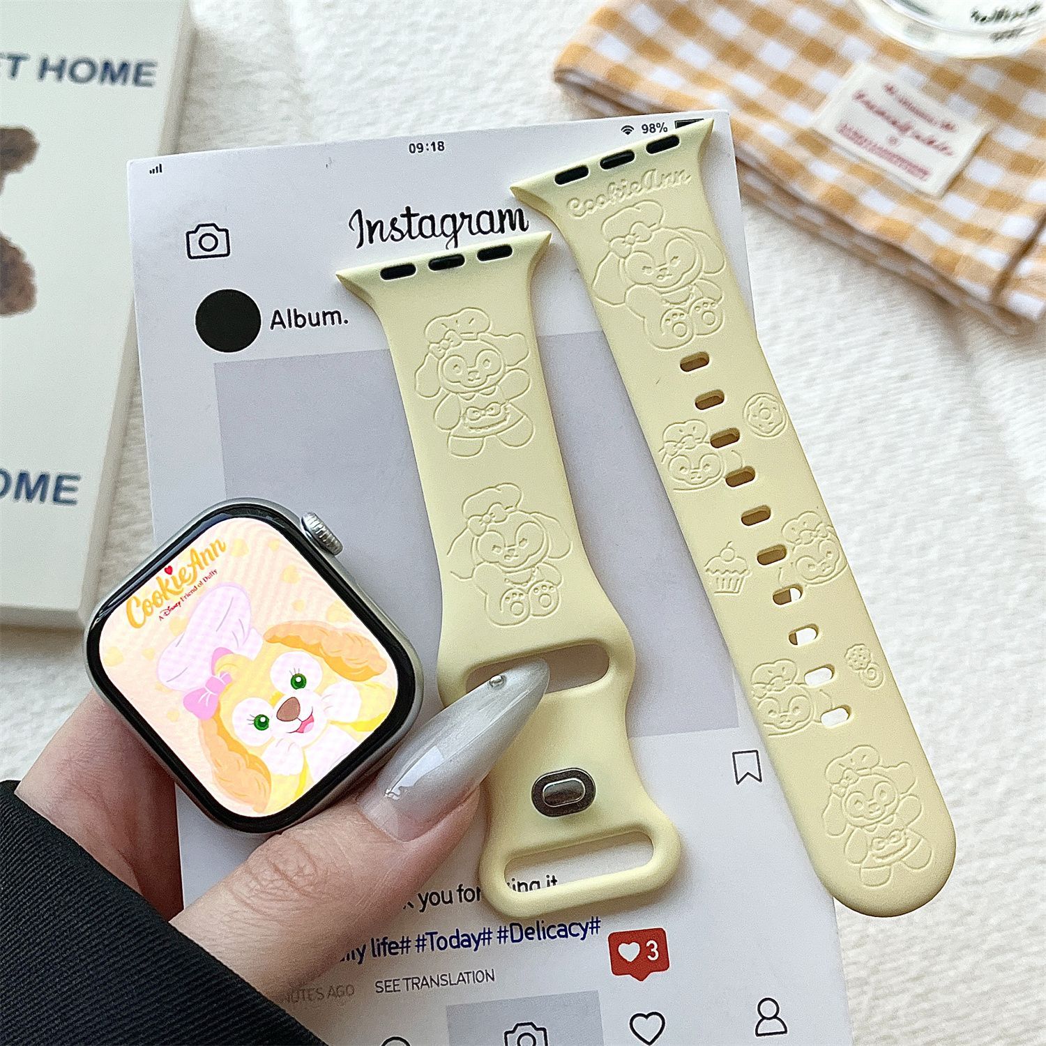 可爱饼饼适用苹果手表表带iwatchS11/10/9硅胶Apple女款2ultra/SE