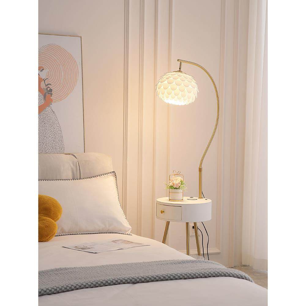 落地灯卧室客厅轻奢高级感艺术边几氛围置物架主卧床头柜台灯一体