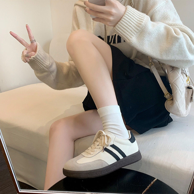 三杠德训鞋女2025新款平底小时尚休闲鞋