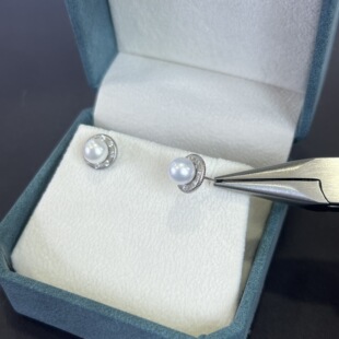 天然淡水养殖6-7mm强光基本无瑕近正圆S925银珍珠耳钉小众耳a2871