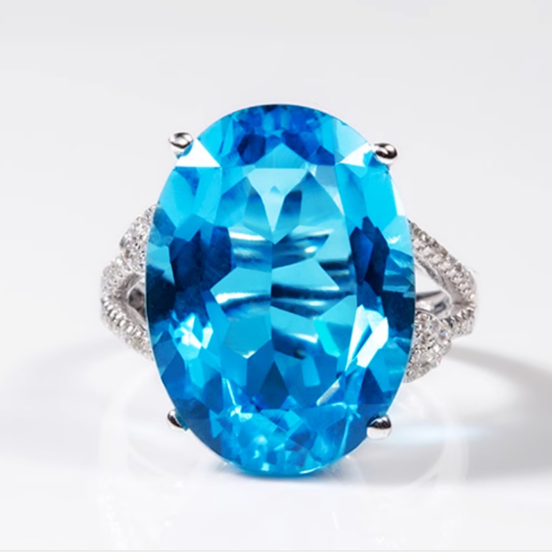 钻石之乡河南柘城河南人工钻石镀18k金红钻海蓝托帕石戒指 镶嵌仿