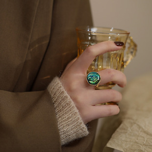 抖音爆款黄铜镀镶嵌蓝色鲍鱼贝戒指气质款轻奢女高级感制定a2948