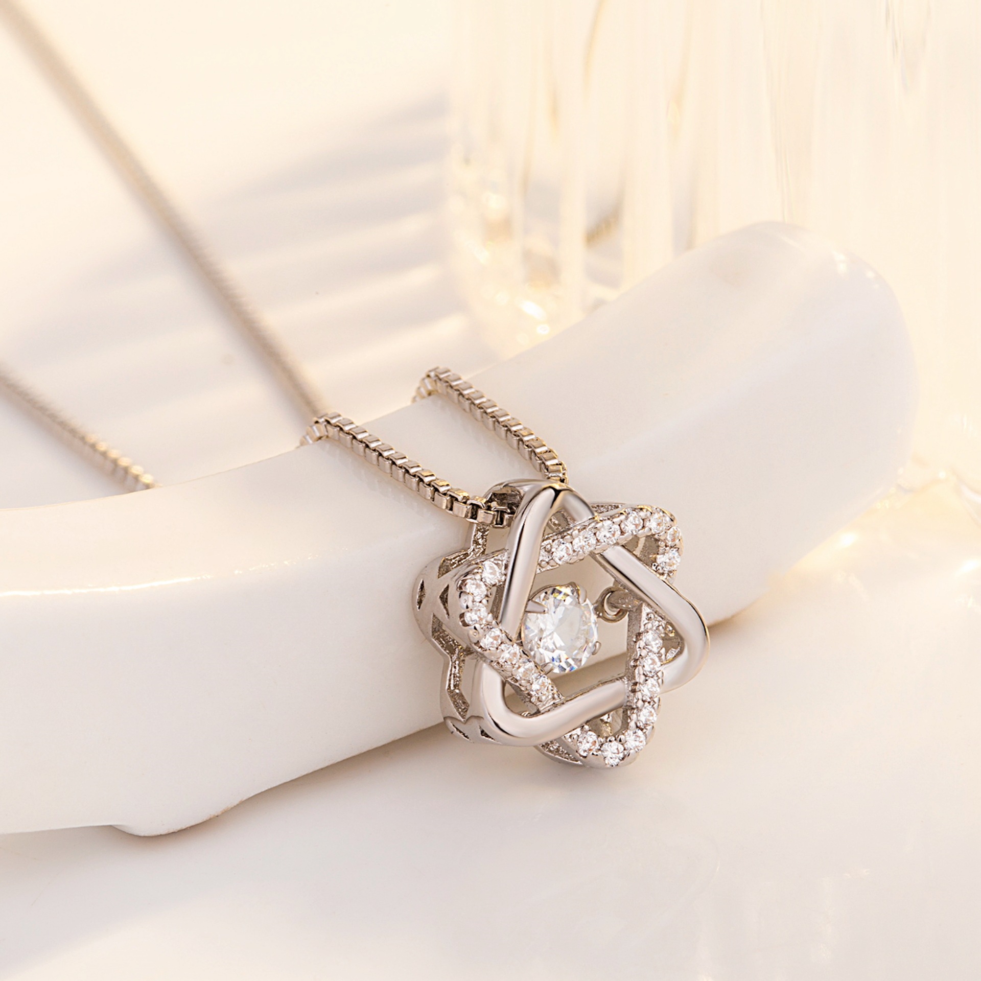 钻石之乡河南柘城河南人工钻石金嘉华日韩银饰品六芒星吊坠 简约