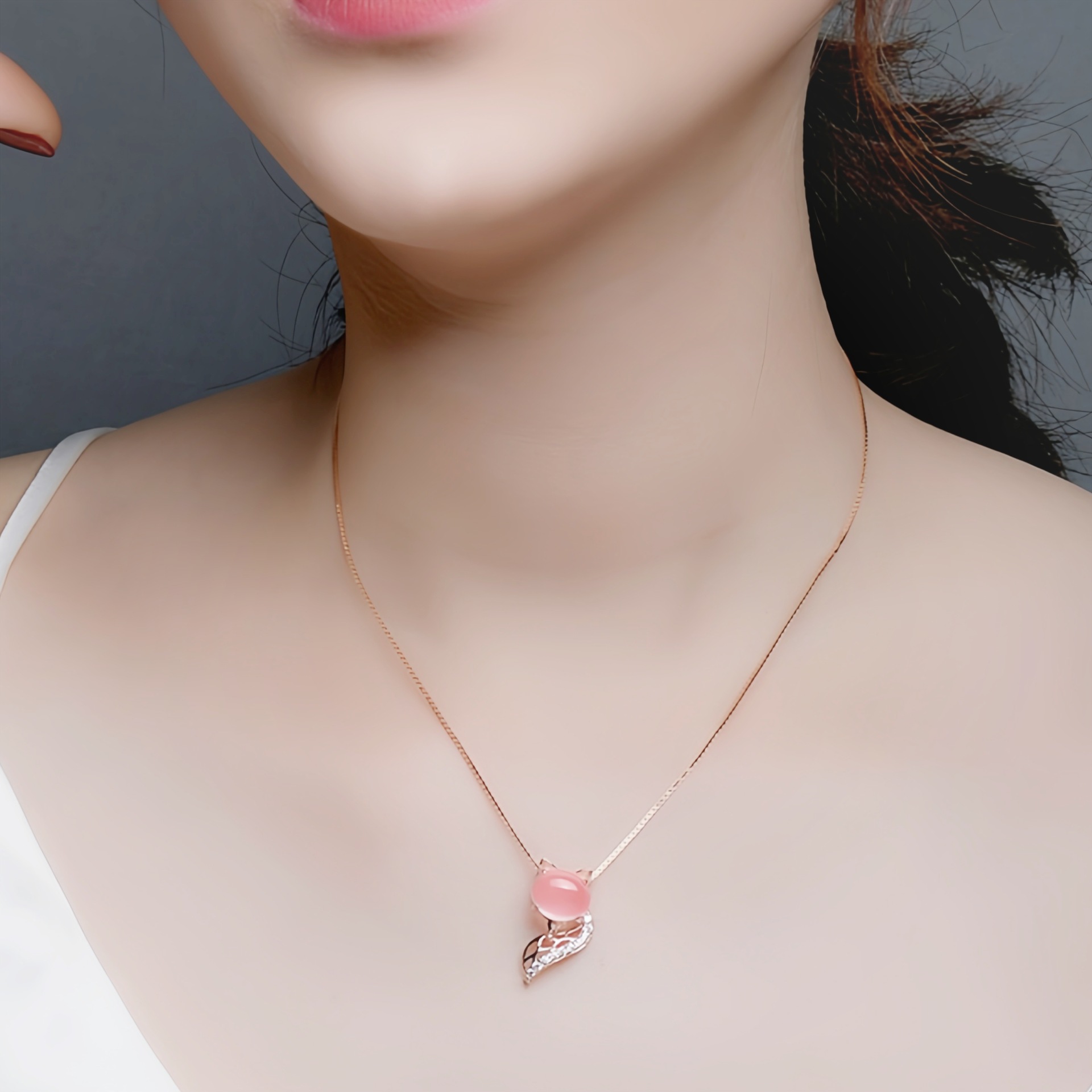 钻石之乡河南柘城河南人工钻石新九尾狐粉钻项链锁骨链简约森系气