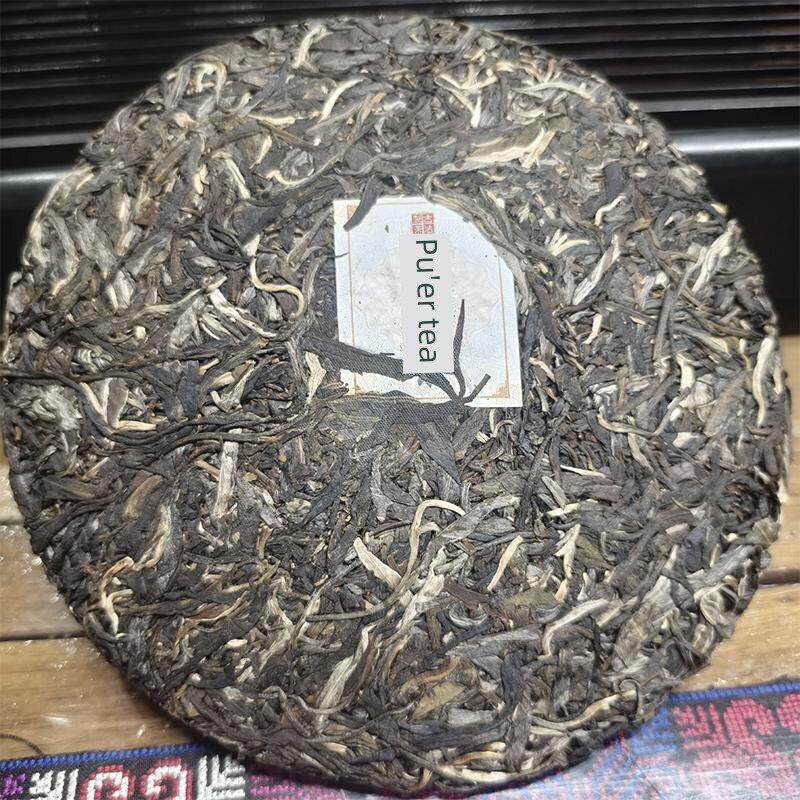云南老板张普洱青茶MBX饼生茶357克古叶树纯料大晒干发压茶