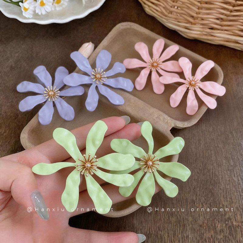花朵大简约滴油耳环女度假风耳钉