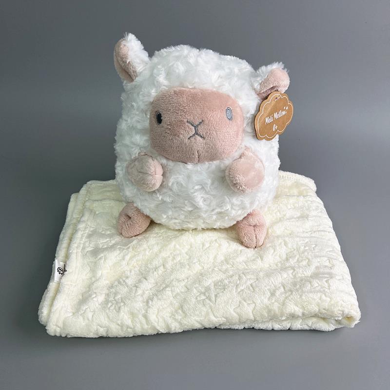 出口单！二合一款！小羊抱枕法兰绒小盖毯抱枕车载毛毯子儿童毯子