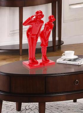 岳敏君迎宾人物桌面树脂简约现代艺术品抽象雕塑摆件潮流ok耶手势