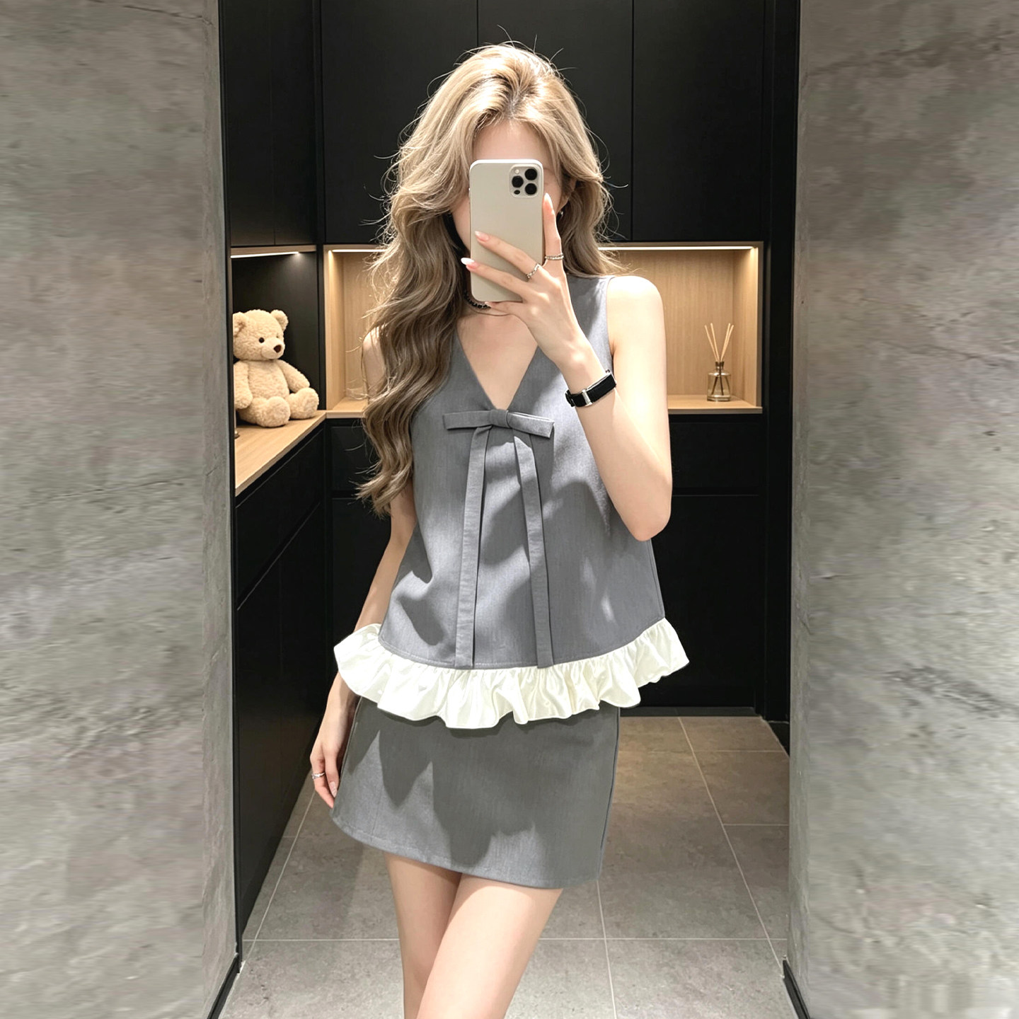 2026新款灰色无袖背心连衣裙女夏季巨好看小个子穿搭一整套装短裙