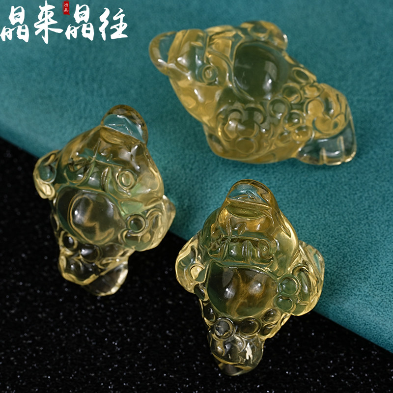 天然黄水晶金蟾雕刻件图片