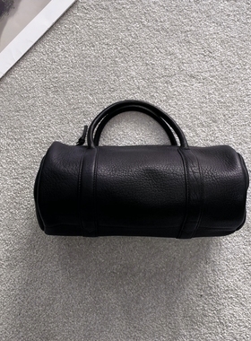 东莞手袋巴比龙小众通勤波士顿鹿皮aet风短手柄a圆筒包手提枕头包