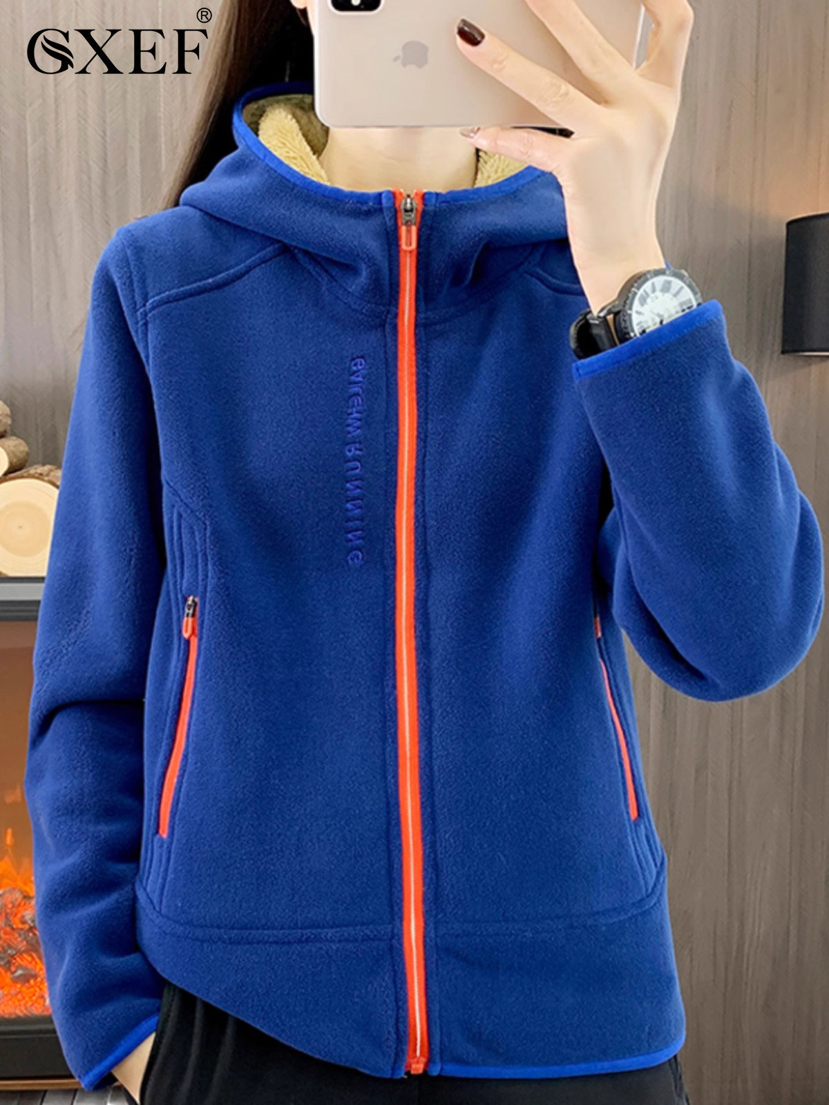 摇粒绒加厚外套女连帽抓绒衣防风保暖开衫舒棉绒新款外穿妈妈卫衣