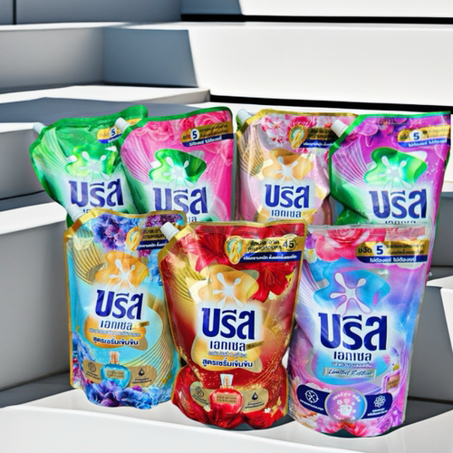 泰国Usa浓缩花香洁净洗衣液1.3L