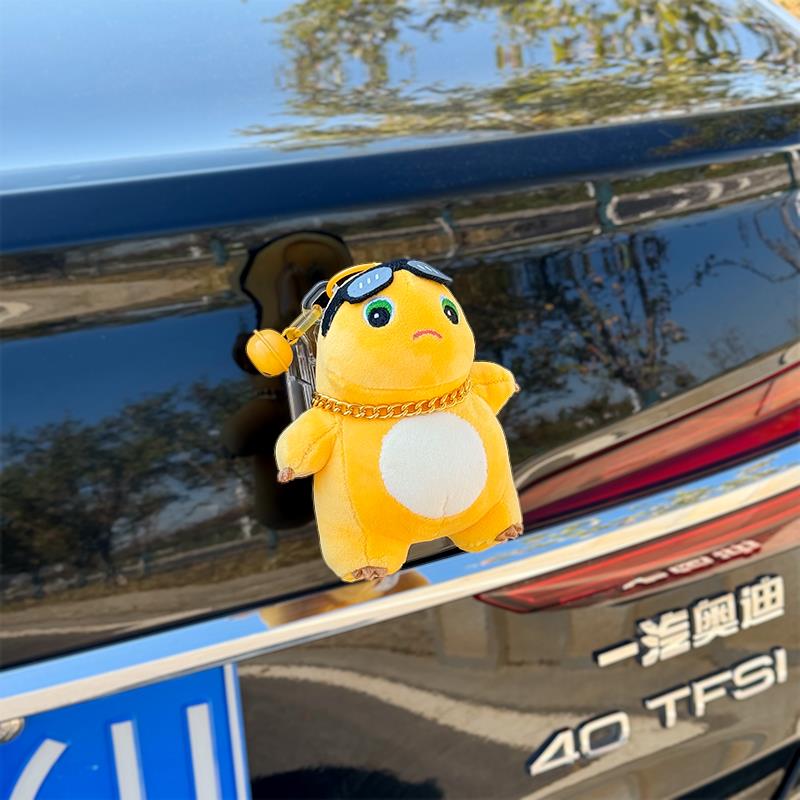 小奶龙车尾挂件公仔车外后备箱摩托车屁股玩偶汽车摆件车载装饰品