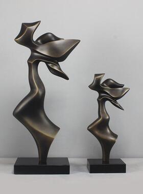 雕塑艺术品饰品抽象人物家居饰品酒店入口位置无障碍豪华现代样板