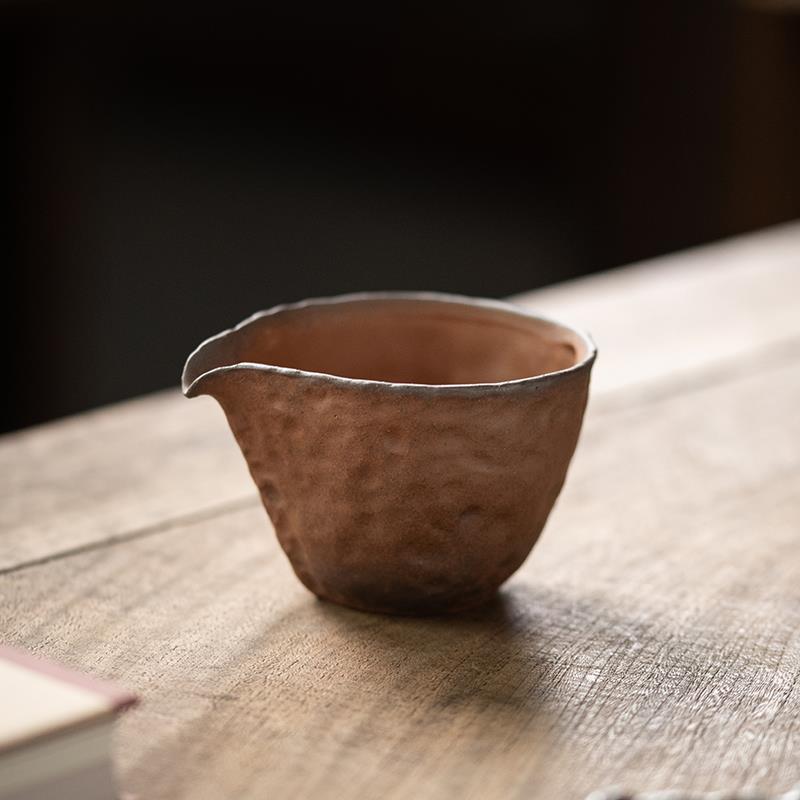 复古无釉粗陶公杯 锤纹分茶杯公道杯分茶器老岩泥茶海陶瓷匀杯