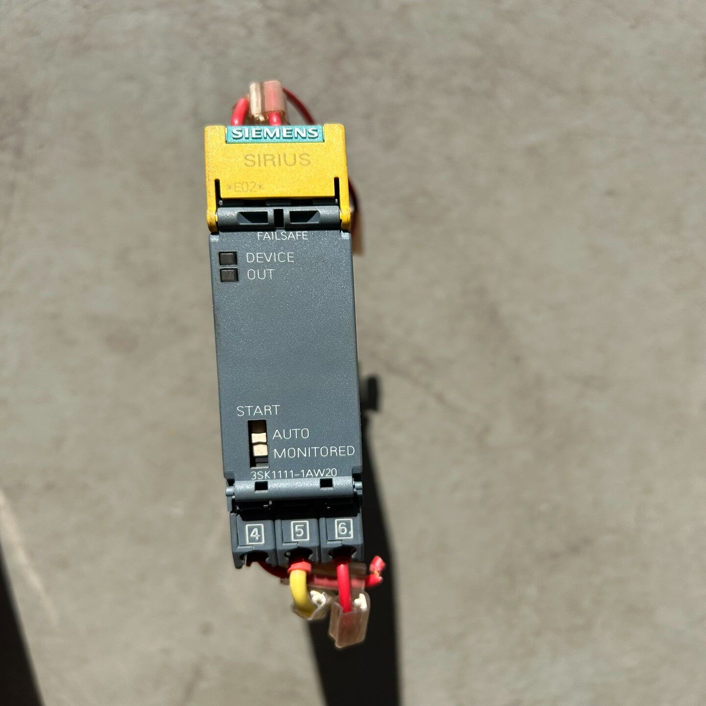 西门子3SK1111-1AW20成色漂亮功能包好需要的来咨询