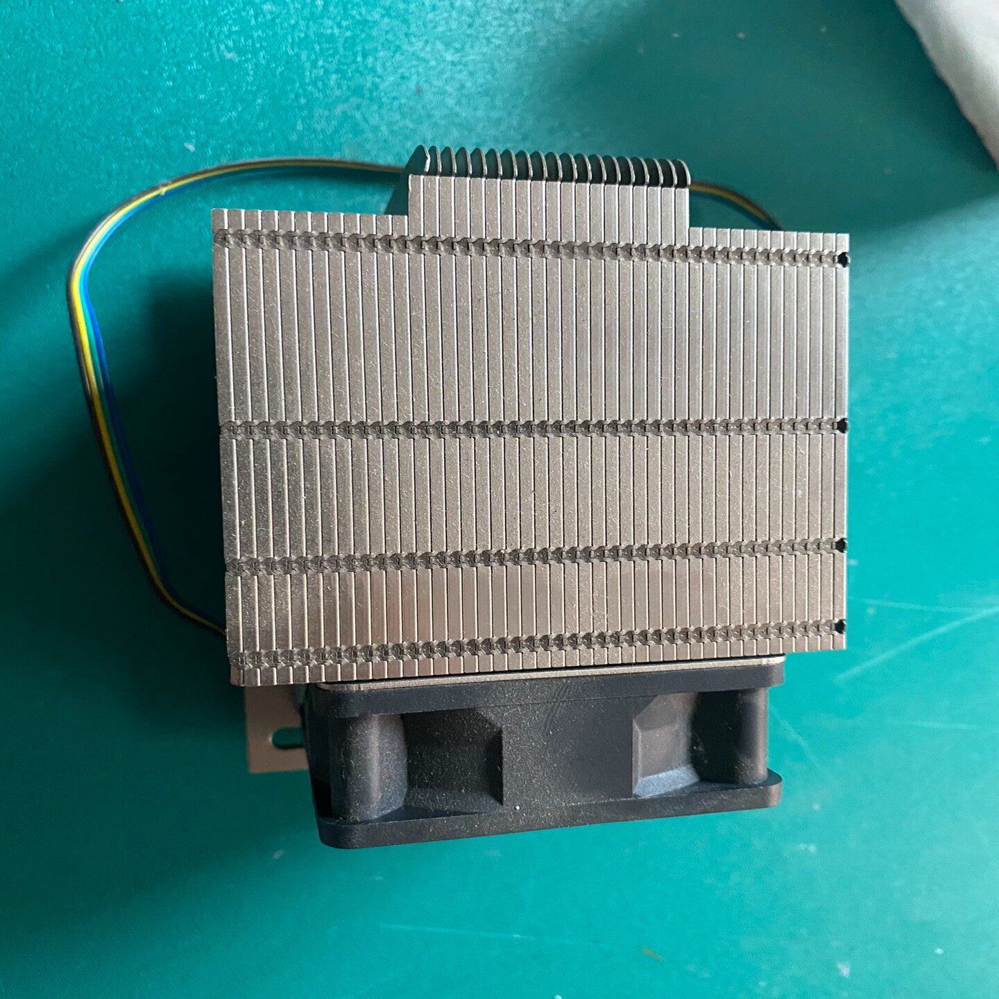 AMD cpu霄龙系列散热器 2u侧吹散热器  sp3散热器