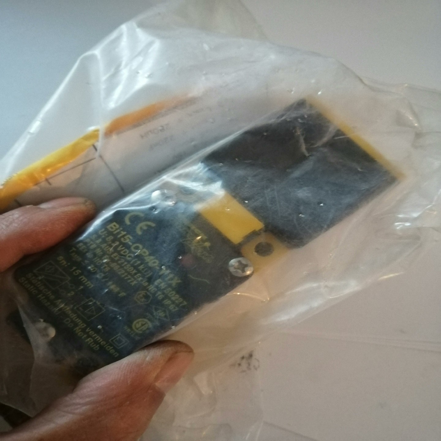 图尔克传感器Bi15-CP40-Y1X4个260元一个B