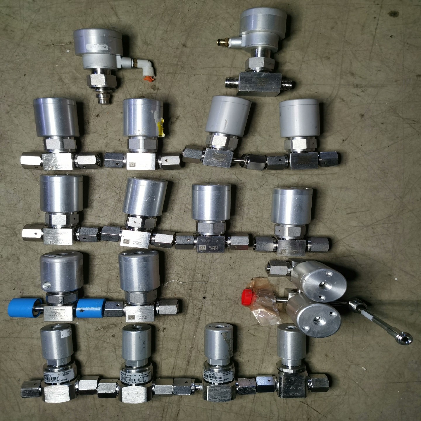 世伟洛克隔膜阀6LVV-DPBW4-P-C英特格金属过滤器W