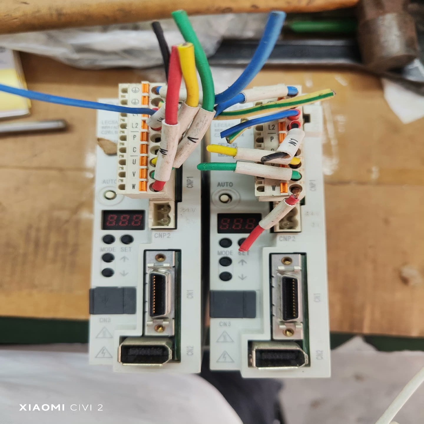 LECSA2-S1 SMC100w驱动器原装拆机的实物拍