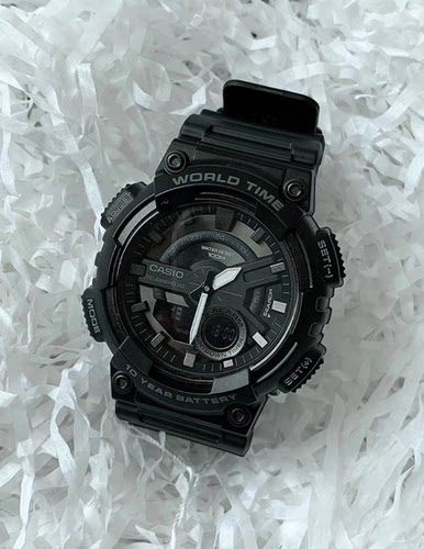 Casio卡西欧手表男黑武士黑金运动防水学生夜光电子表AEQ-110W-1B