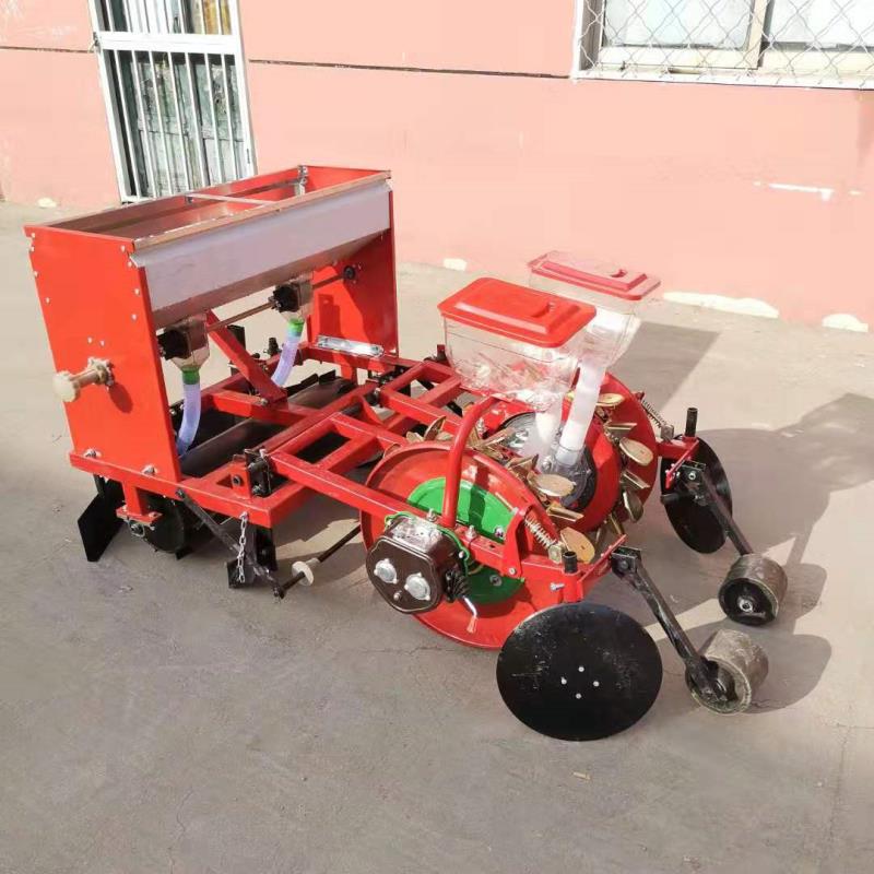 极速多型号花生播种覆膜机t 玉米施肥铺滴灌管All 花生播种覆膜机