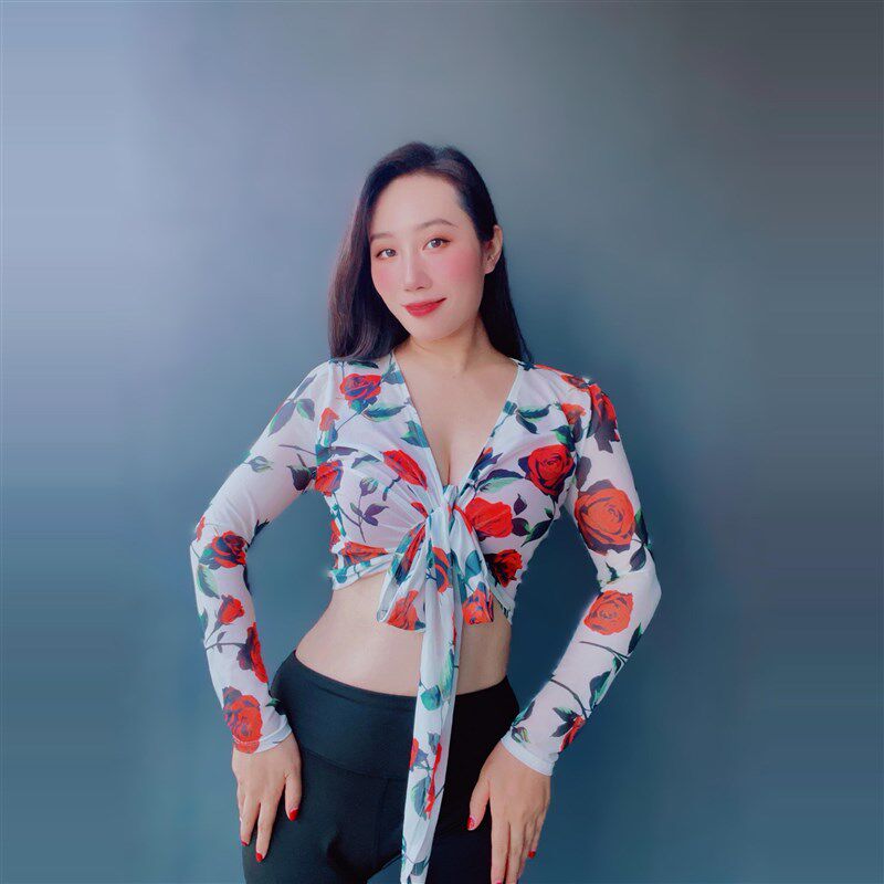 极速玫瑰印花上衣n网纱肚皮舞拉丁舞百搭舞衣沐熙家2024