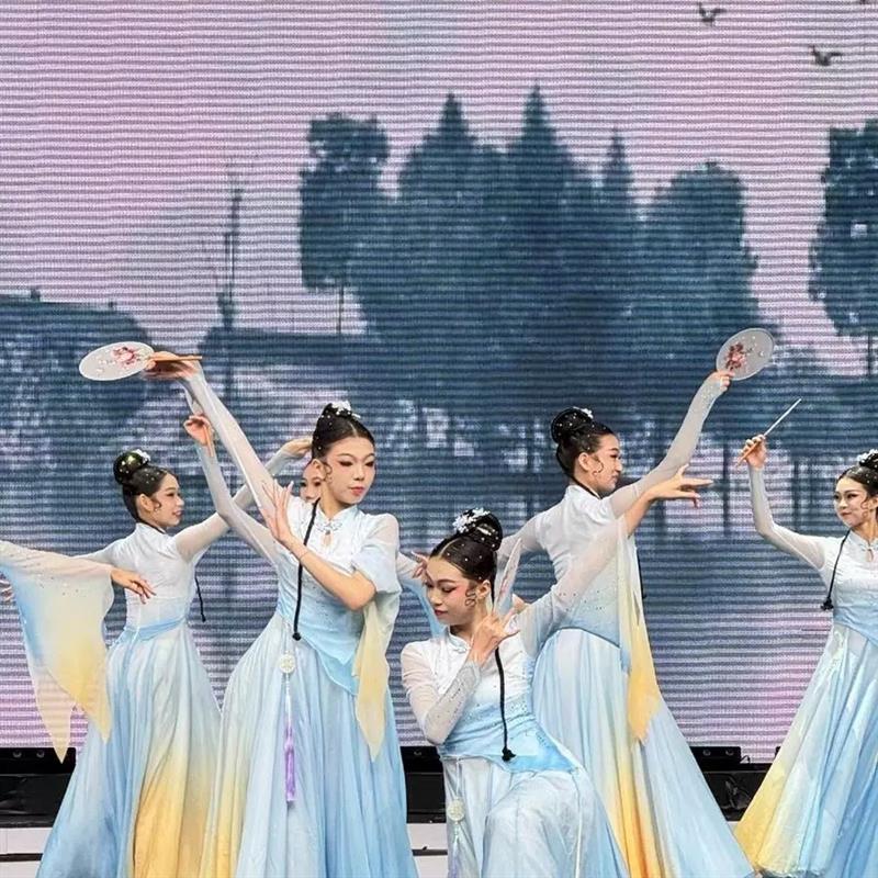 北湖水月演出服中国风飘逸大裙摆艺考表演舞蹈服装古典舞演出服