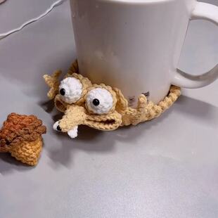 班味松鼠杯垫冰河世纪仓鼠杯垫钩织毛线材料包大松鼠杯垫手工编织