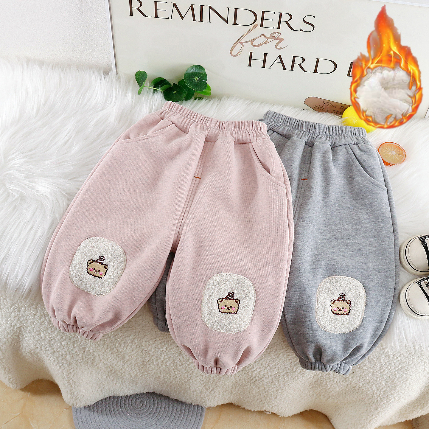 女童裤子2025新款秋冬季加绒运动棉卫裤宝宝洋气百搭休闲束脚长裤