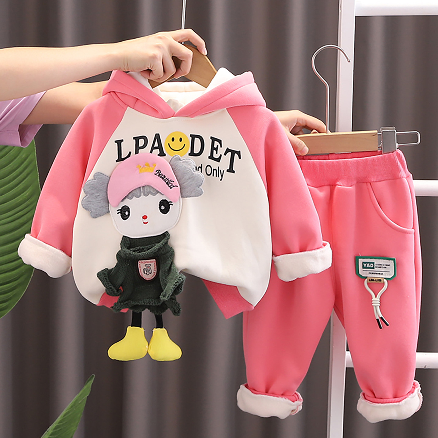 女童套装2025新款冬季加绒加厚卫衣保暖两件套小宝宝百搭时髦洋气