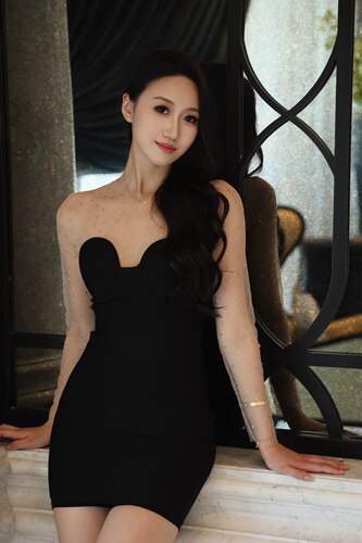 高级感水钻抹胸后妈裙包臀连衣裙