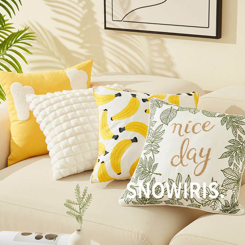 北欧ins抱枕套客厅沙发绣花靠垫房间靠枕可爱香蕉图车载床头腰靠