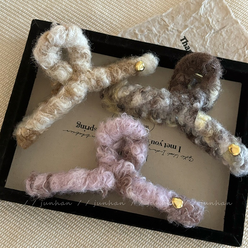 杂色交叉毛线抓夹女新款后脑勺发夹头饰气质大号毛绒鲨鱼夹